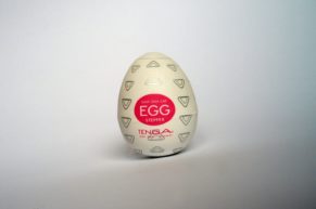 A revolution in the world of artificial vaginas? The Tenga Egg Stepper masturbator