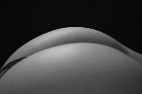 Vibrating thong – for home or even outside?