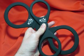 The Playful BOOM Handcuffs That Will Surprise You with Their Material – REVIEW