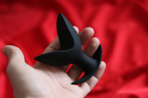 I was scared of it… Black Velvets Expandable Anal Plug in a REVIEW